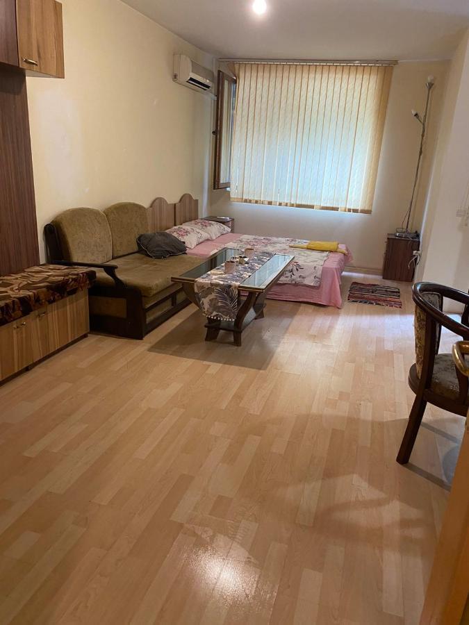 Апартамент Столетов Varna Ngoại thất bức ảnh